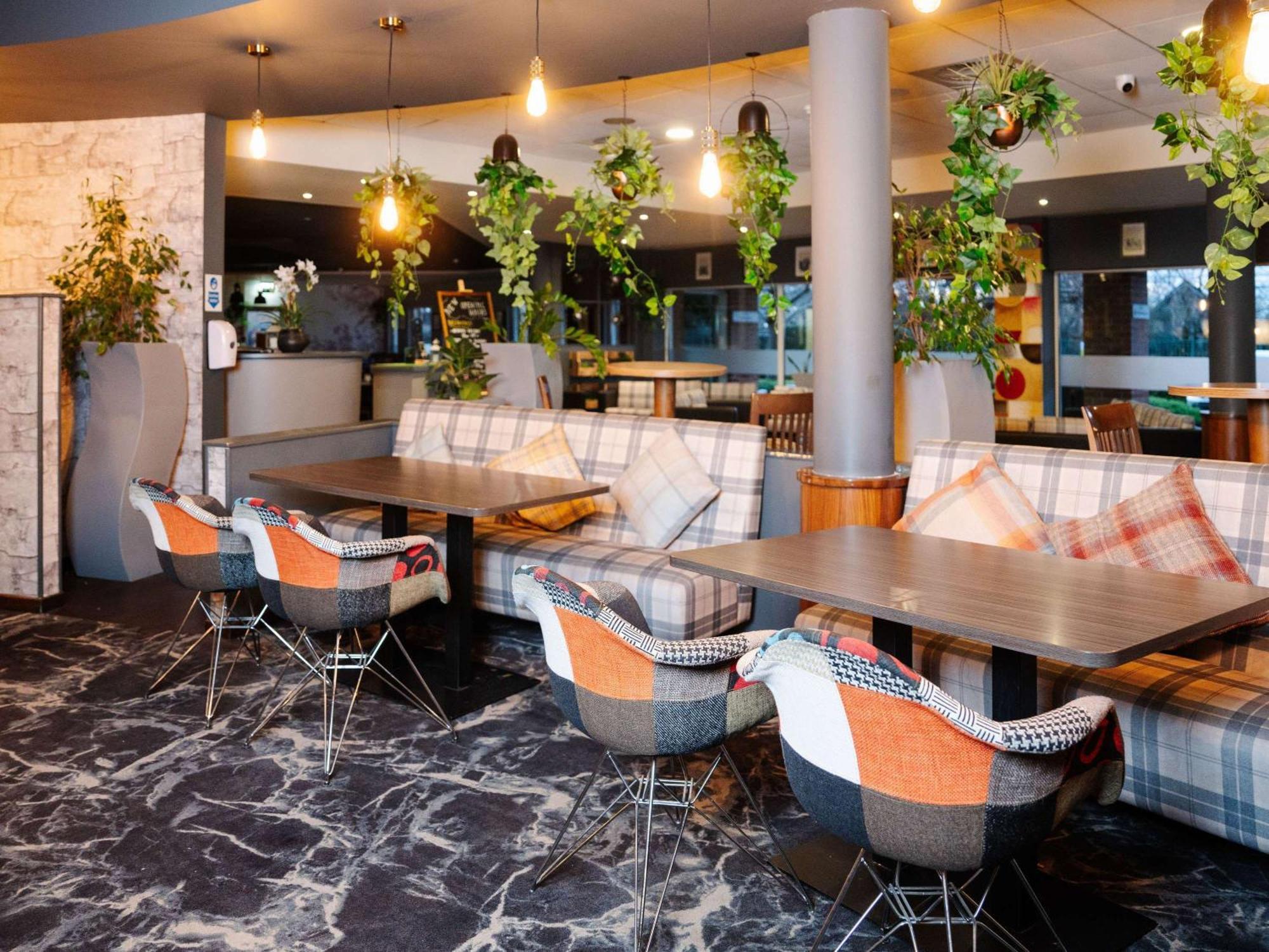 Novotel מילטון קינס מראה חיצוני תמונה